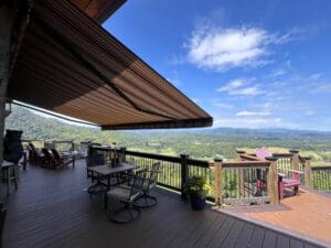 Dunn Retractable Awning (waynesville, Nc)
